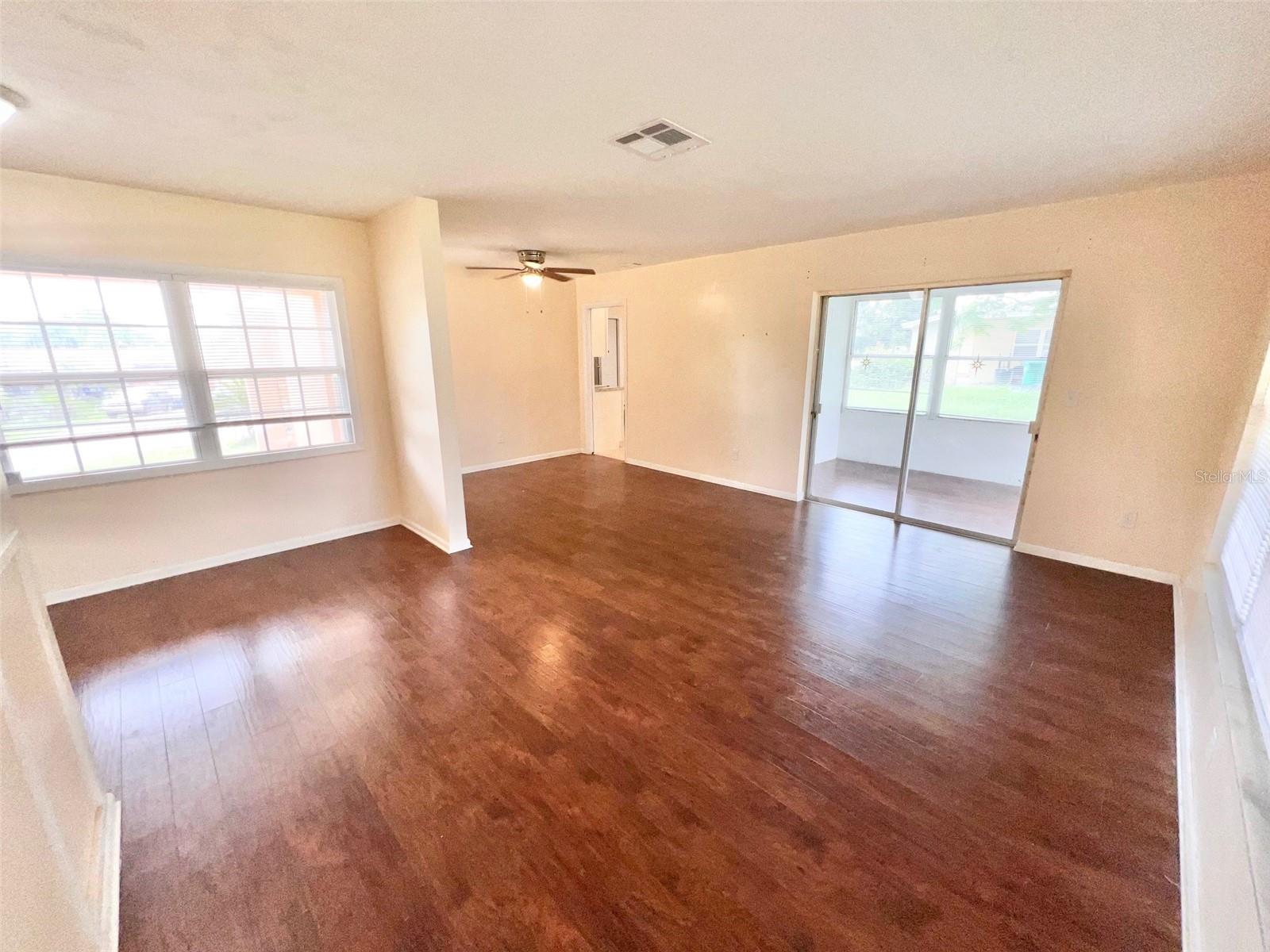 DELTONA LAKES UNIT 30 - Residential Lease