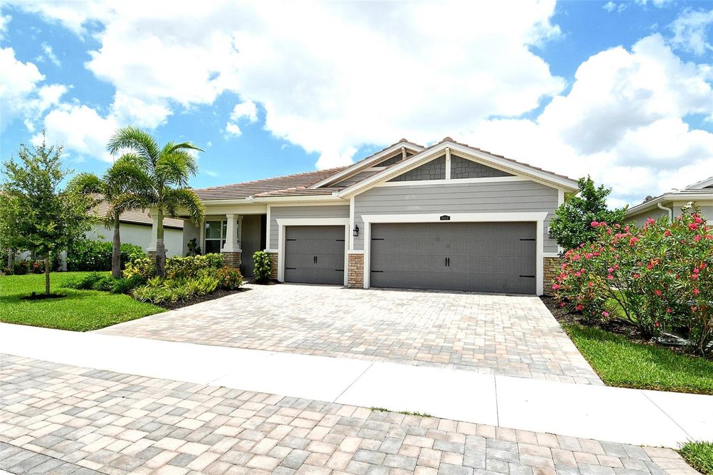 Photo of 8668 Sundance Loop, Sarasota, FL 34238 (MLS # A4655747)