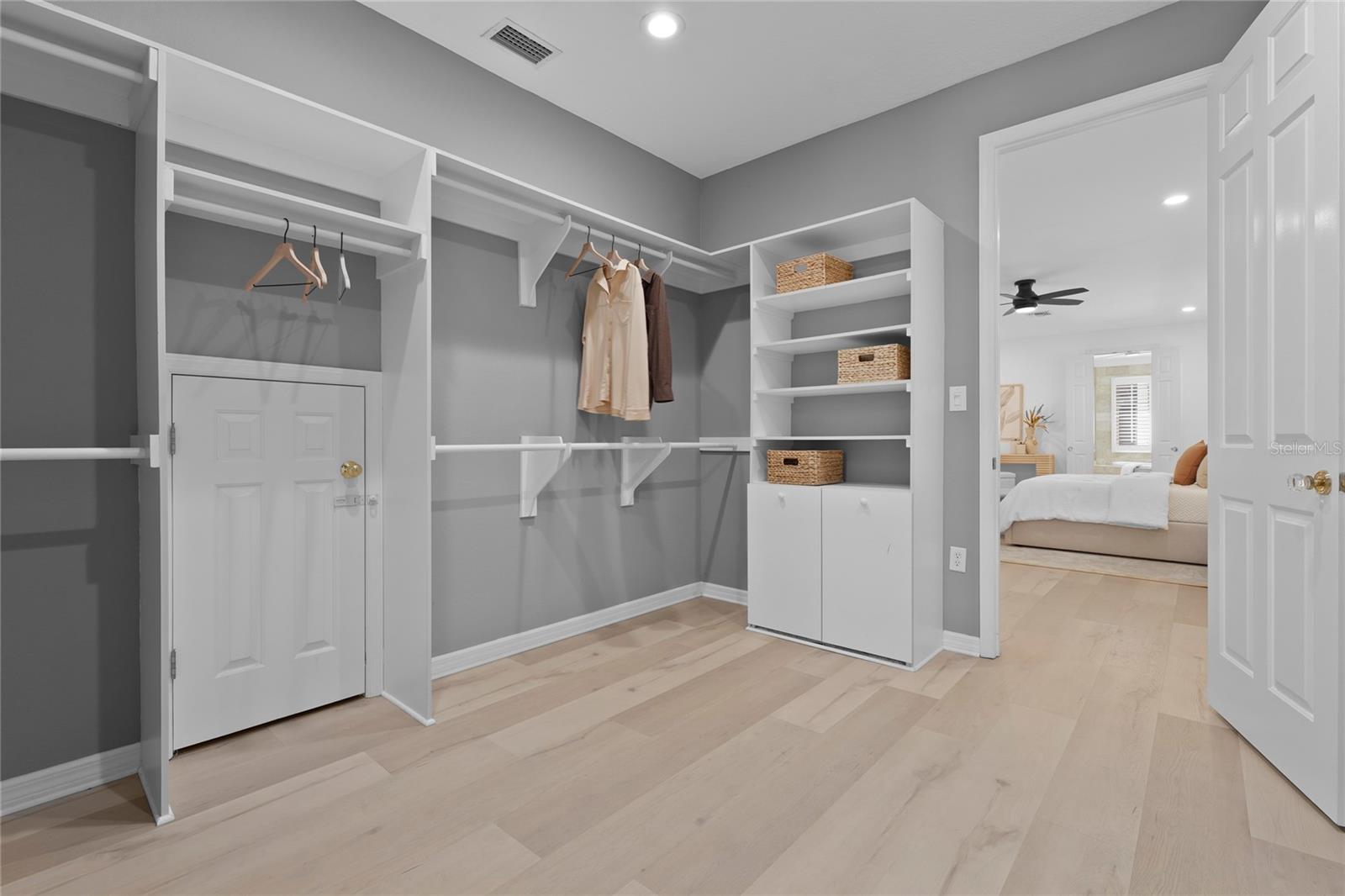 HARTSDALE - Residential