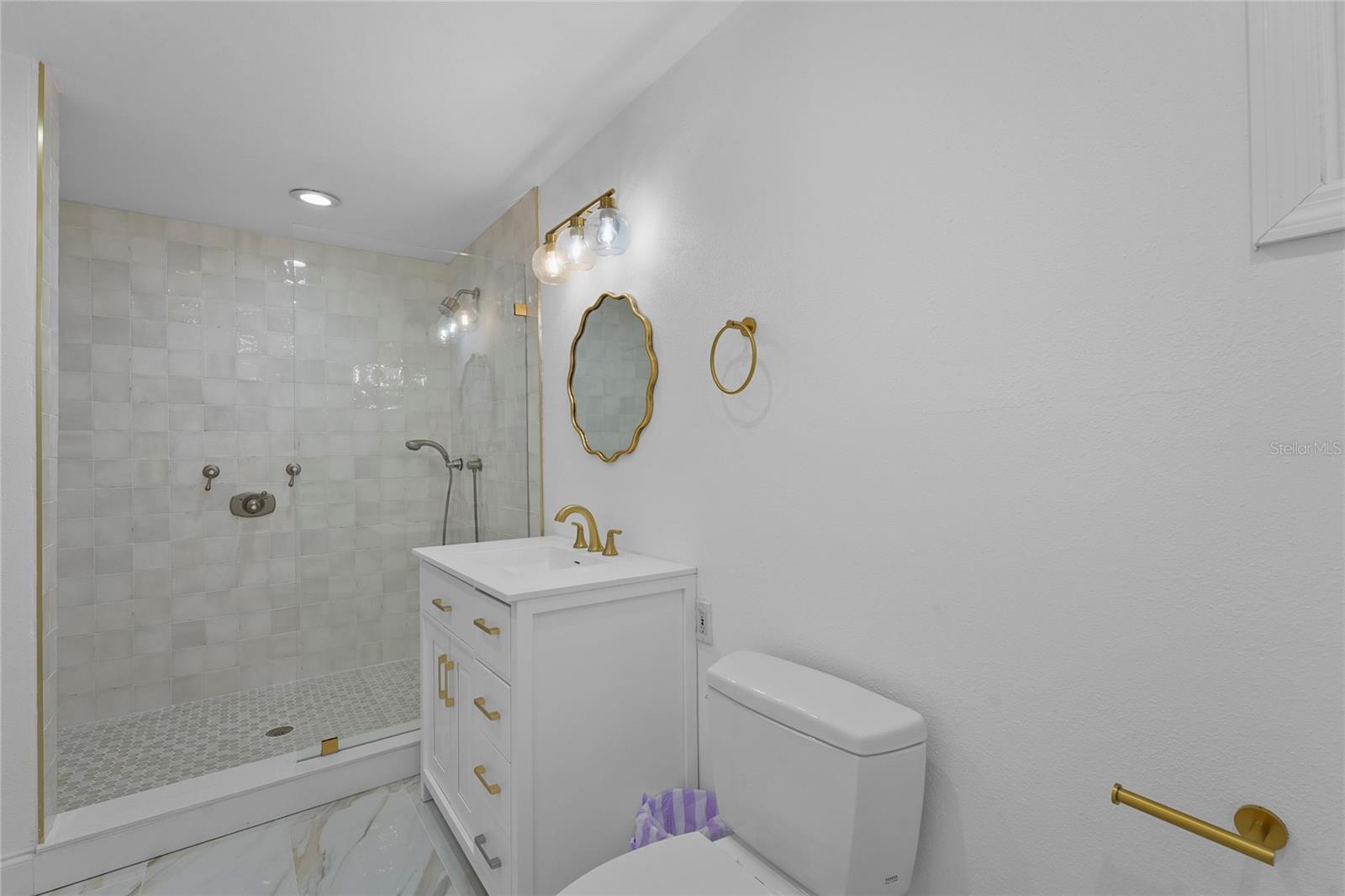 HARTSDALE - Residential