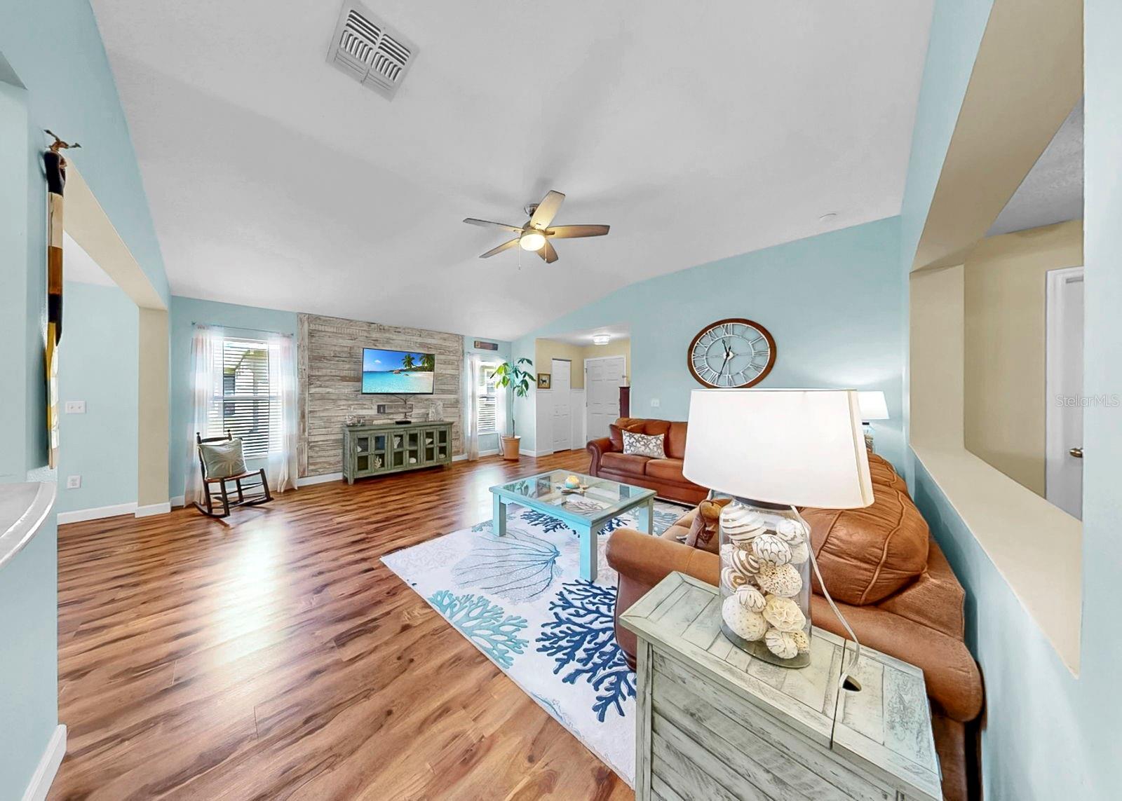 HARBOUR ISLES PH 1 - Residential