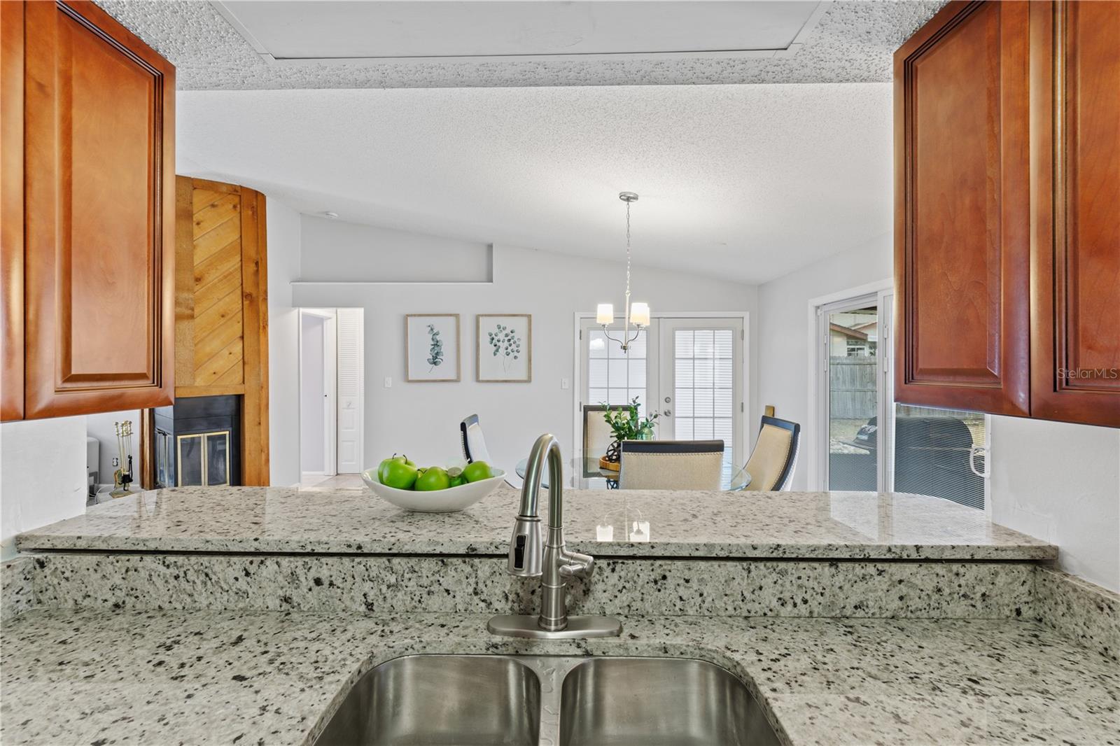 GARDEN GROVE - Residential