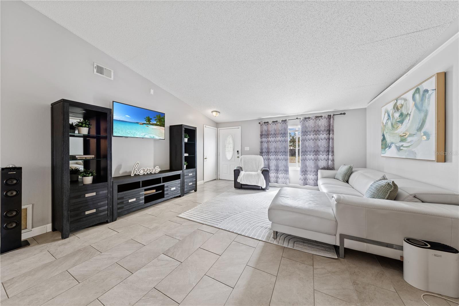 GARDEN GROVE - Residential