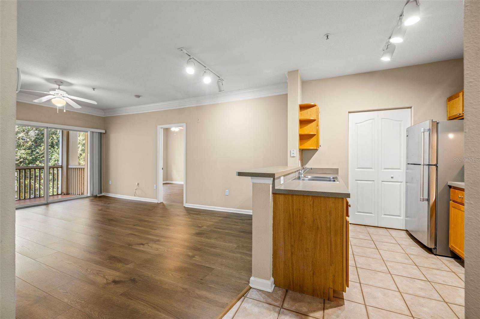 4207 S DALE MABRY HIGHWAY 4305