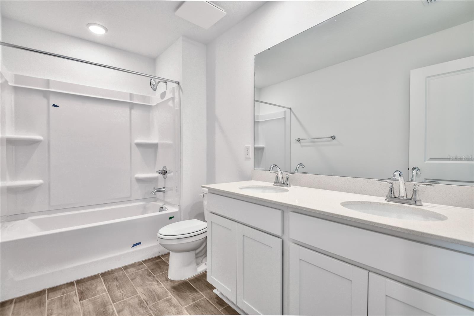 SEASONS AT ANNABELLE ESTATES - Residential