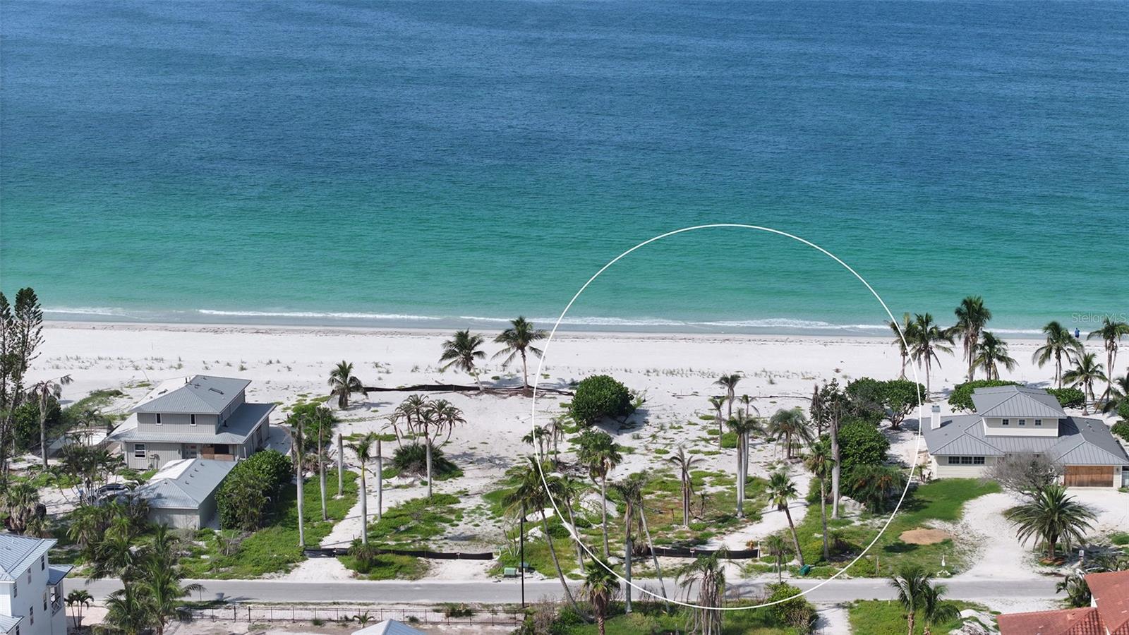 SLEEPY LAGOON - Land