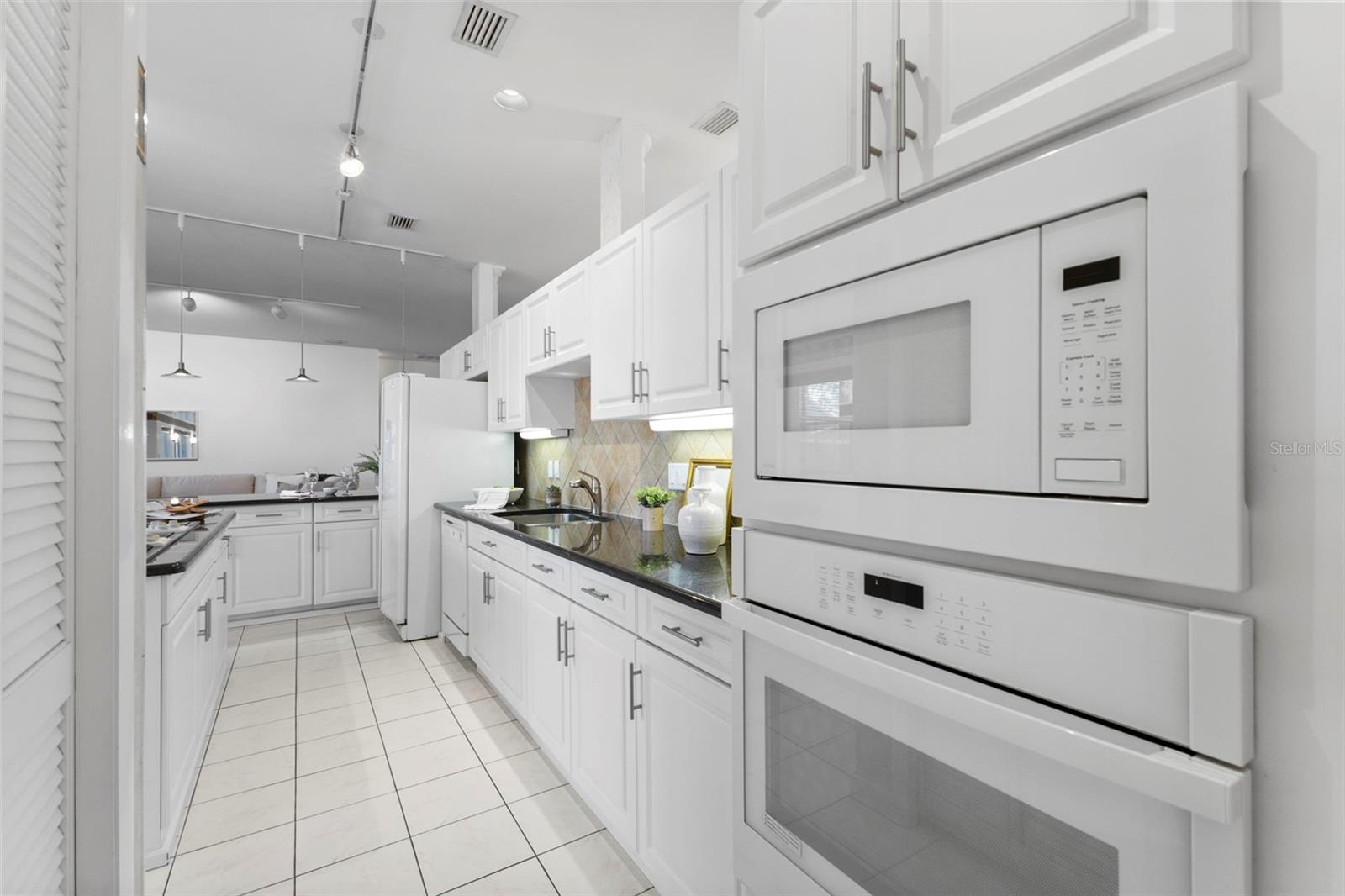 WEATHERSFIELD SUB - Residential