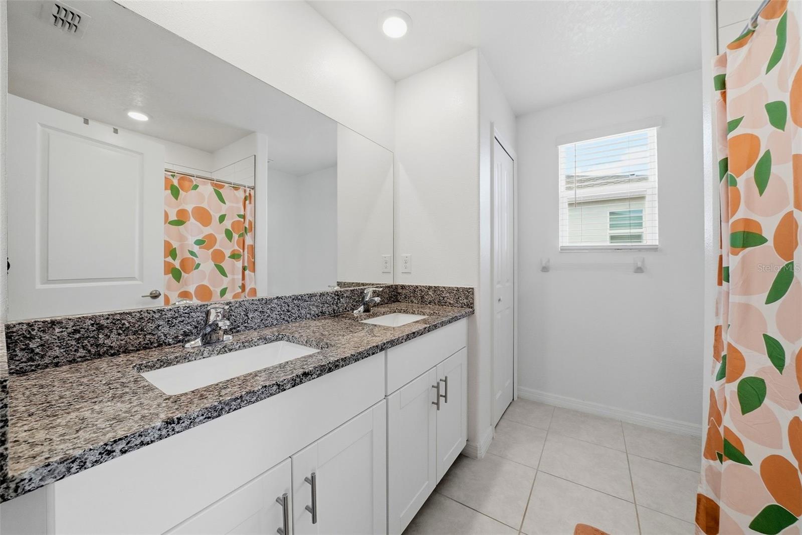 ABBOTT SQUARE PH 1B - Residential
