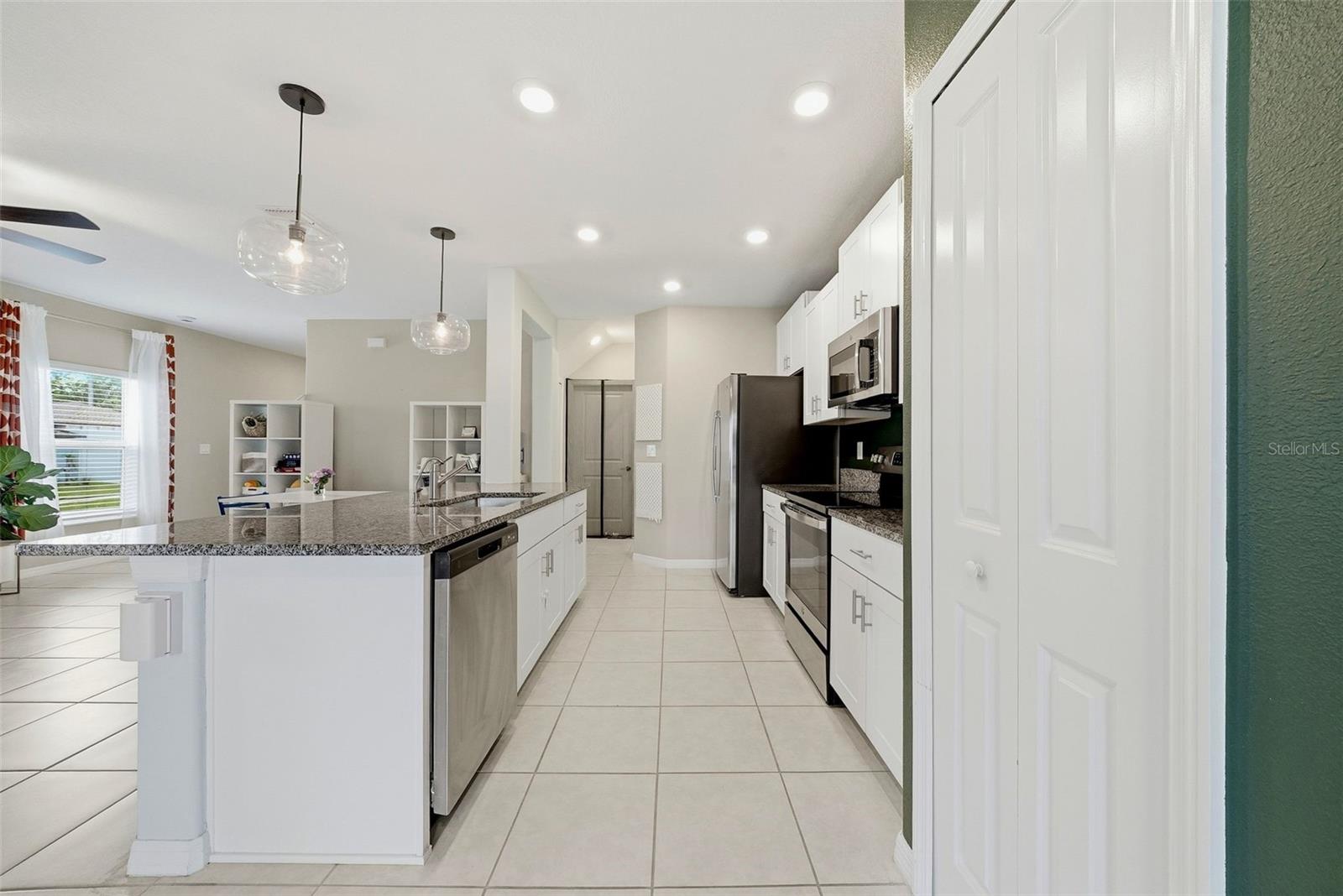 ABBOTT SQUARE PH 1B - Residential
