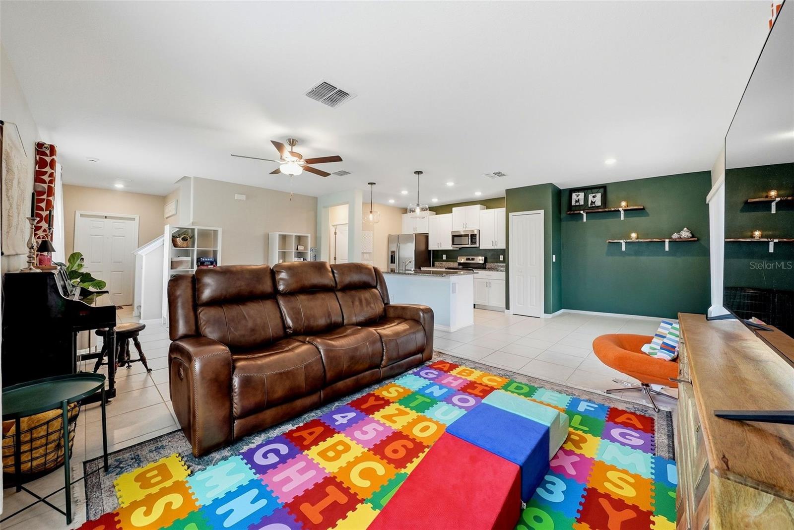 ABBOTT SQUARE PH 1B - Residential