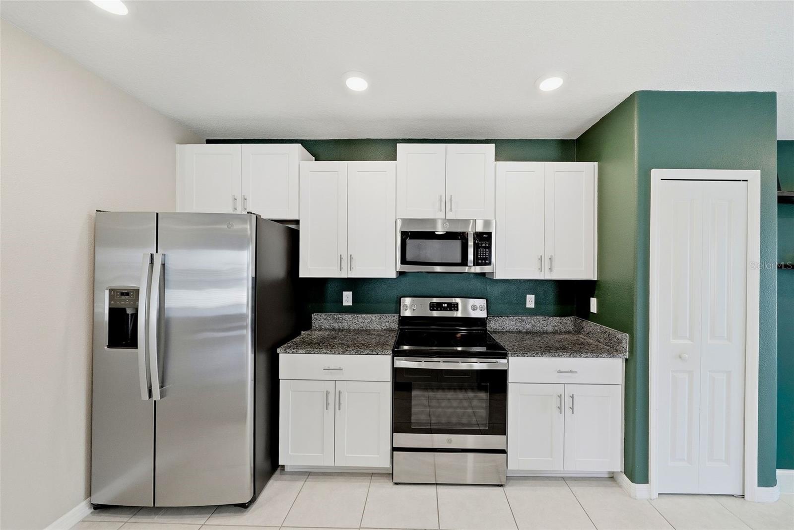 ABBOTT SQUARE PH 1B - Residential
