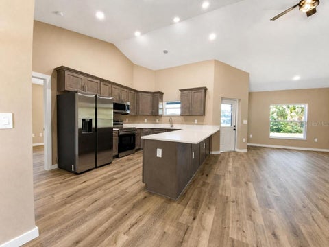 415 Ellerbe Way, Lakeland, FL 33801