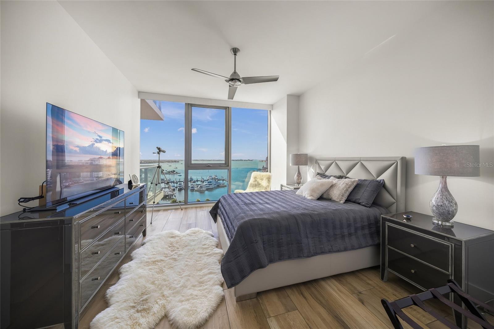 VUE SARASOTA BAY - Residential