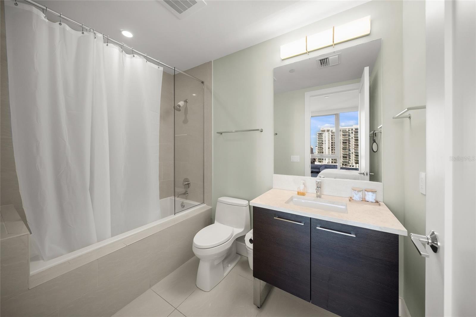 VUE SARASOTA BAY - Residential