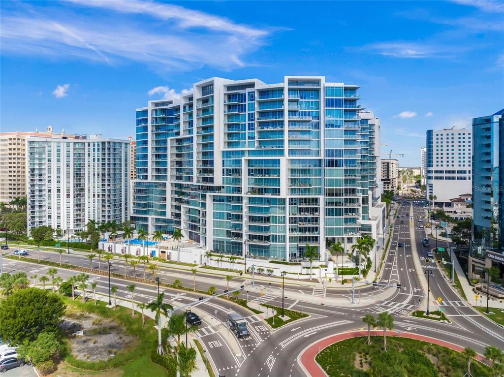 Photo of 1155 N Gulfstream Avenue #1006, Sarasota, FL 34236 (MLS # A4669911)