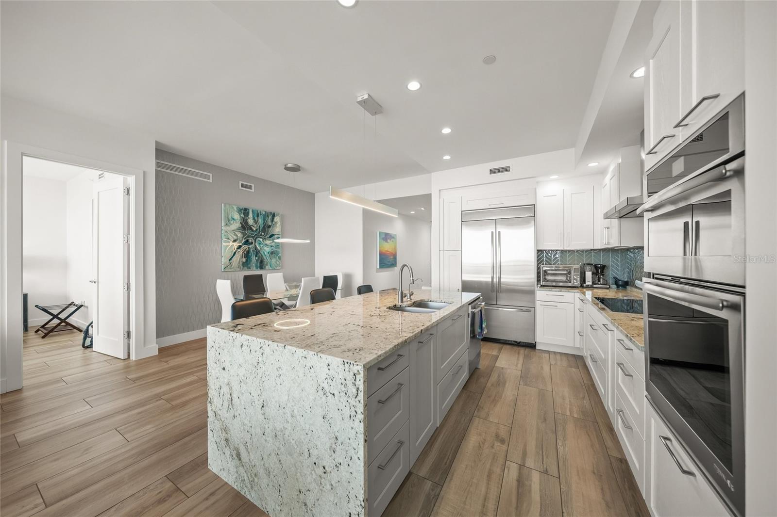 VUE SARASOTA BAY - Residential