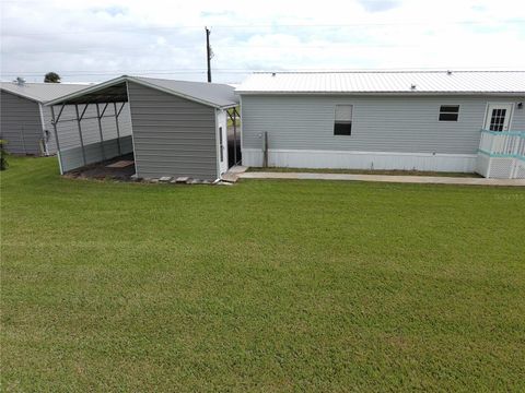 A home in MOORE HAVEN