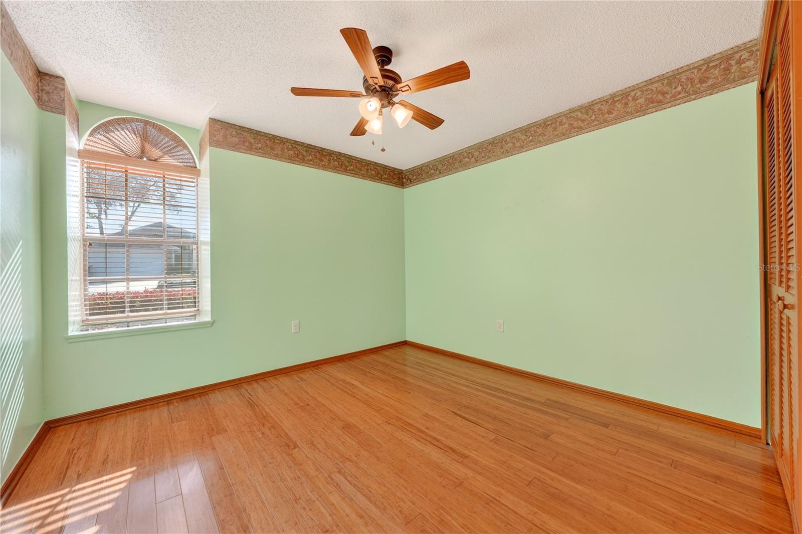 OAKS WEKIWA - Residential