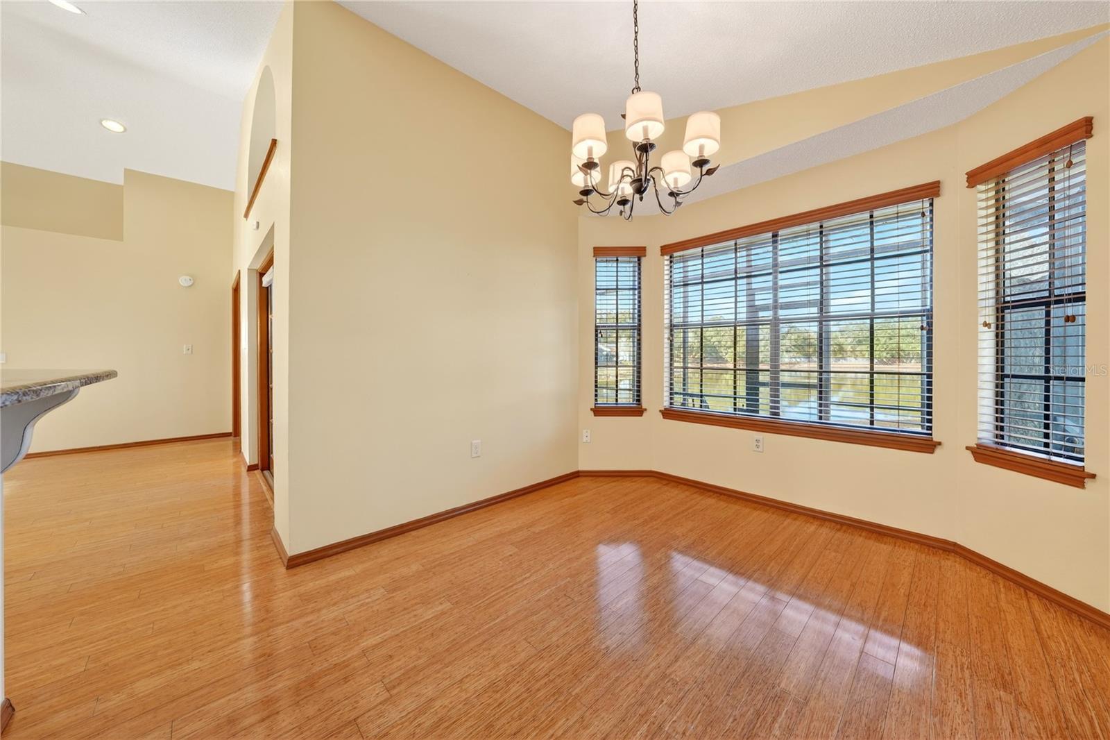 OAKS WEKIWA - Residential