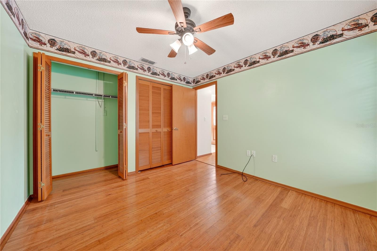 OAKS WEKIWA - Residential