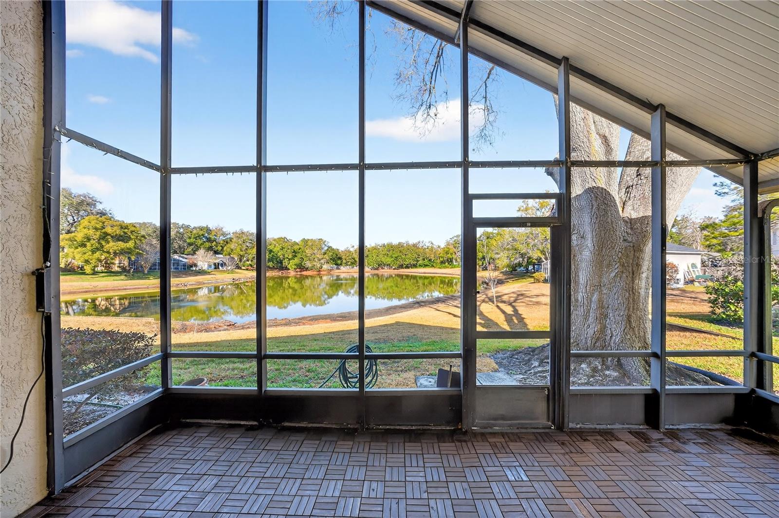 OAKS WEKIWA - Residential