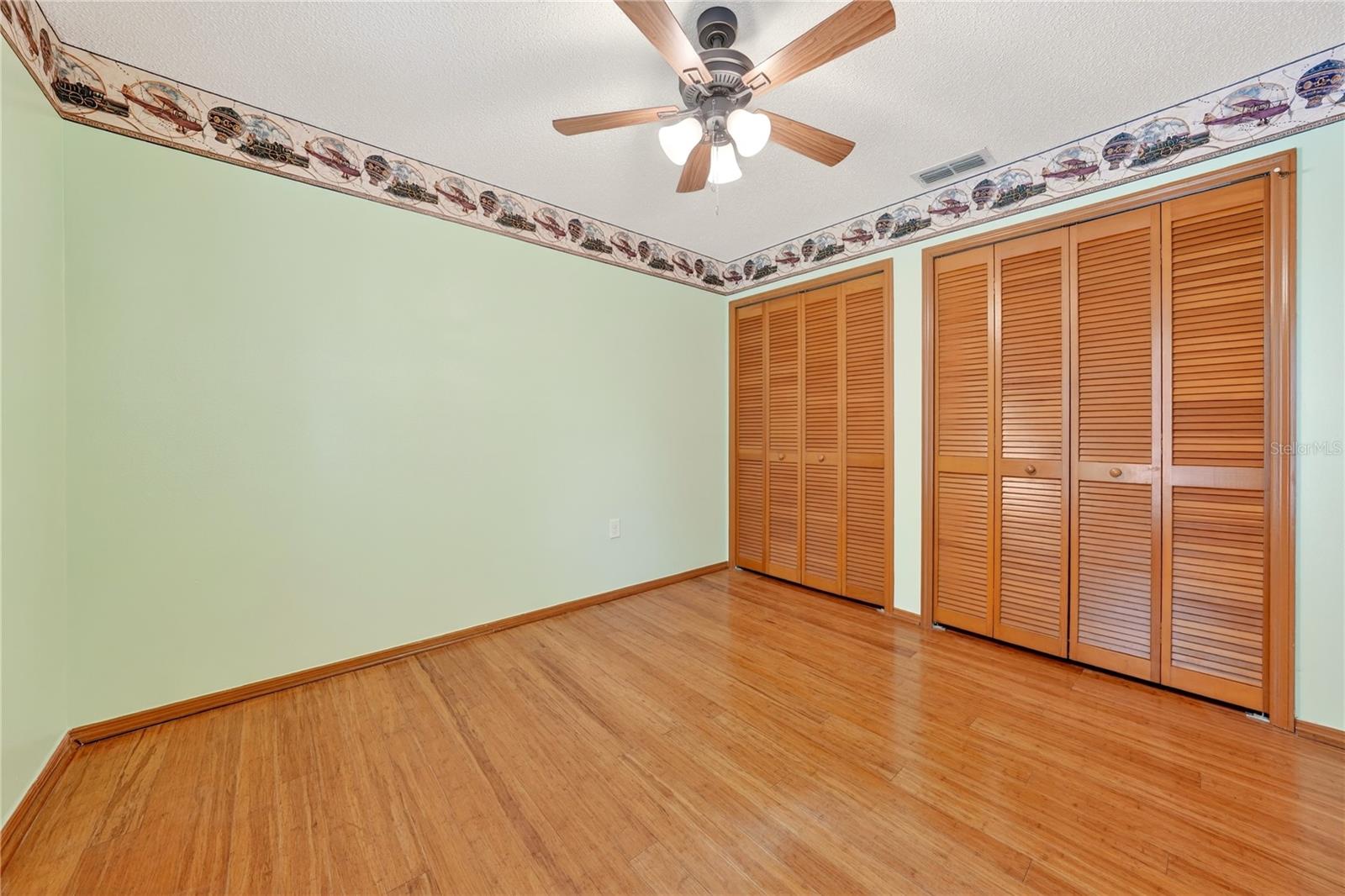 OAKS WEKIWA - Residential