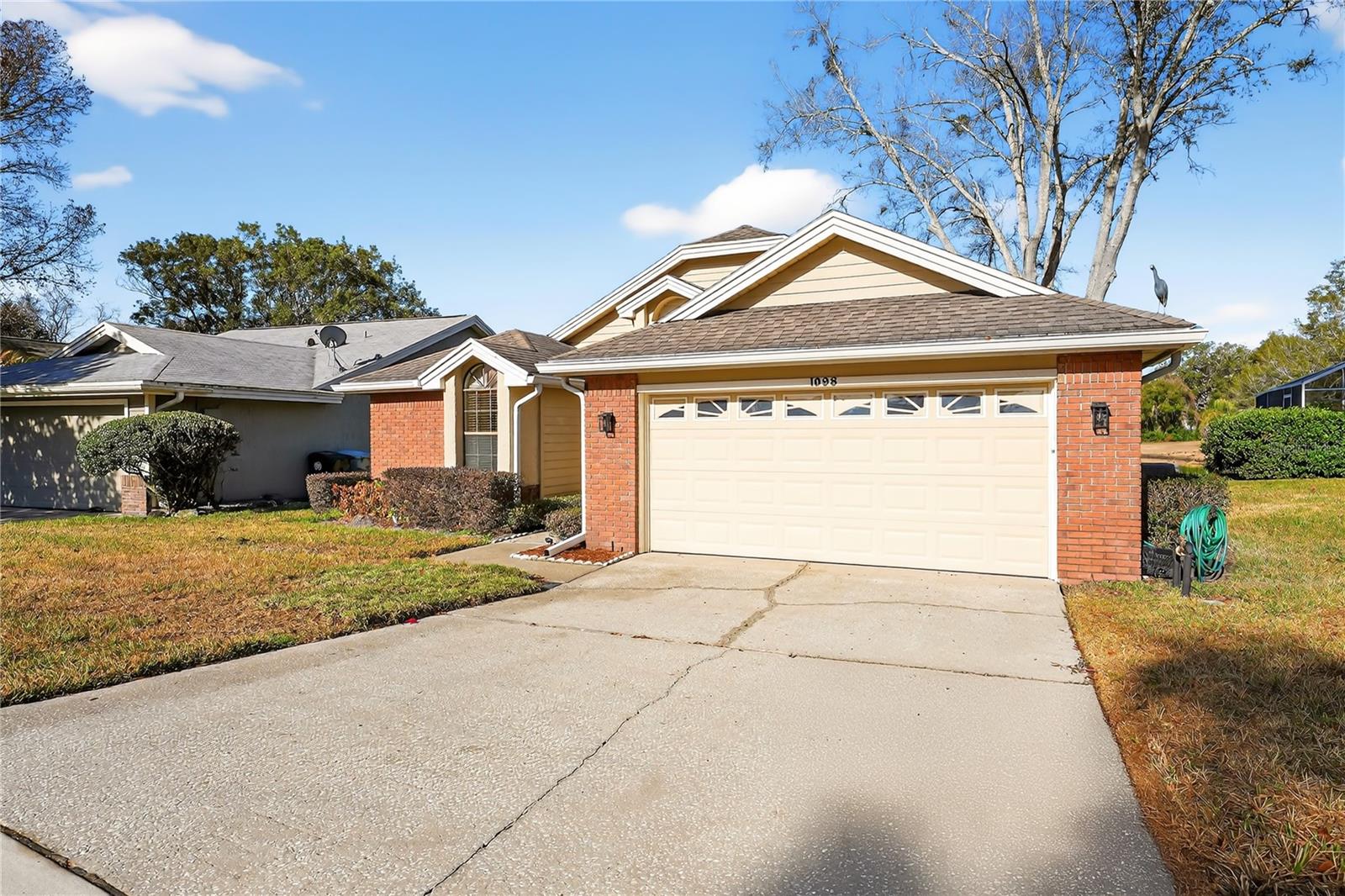 OAKS WEKIWA - Residential