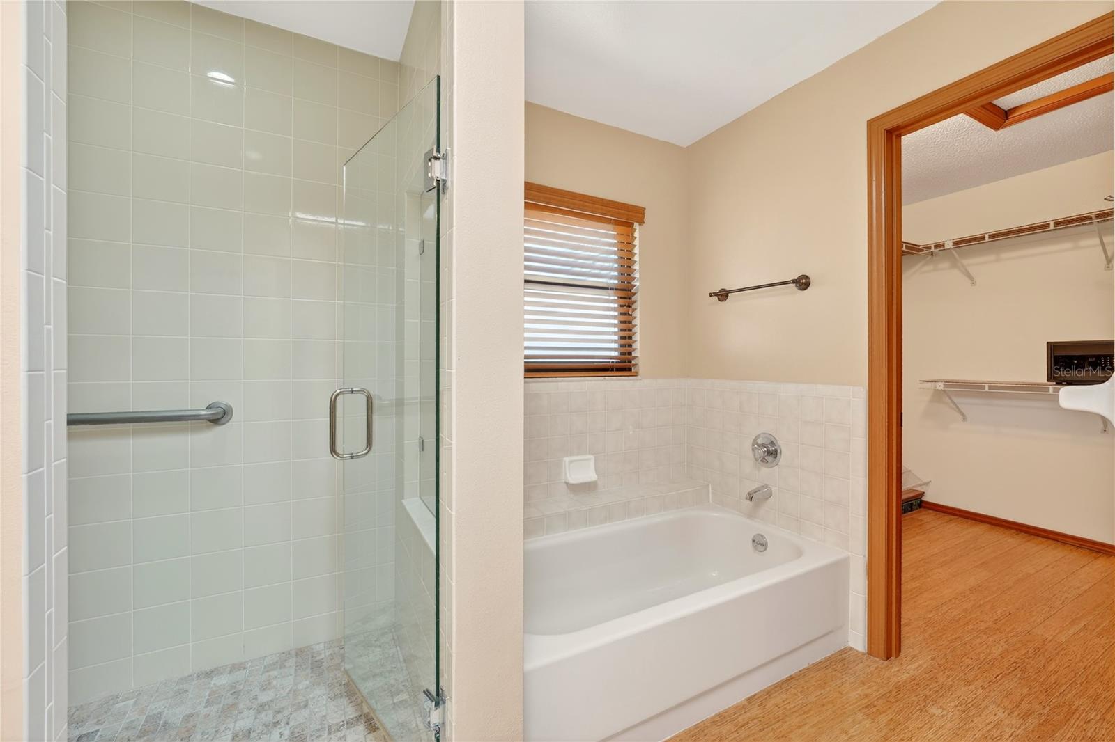 OAKS WEKIWA - Residential