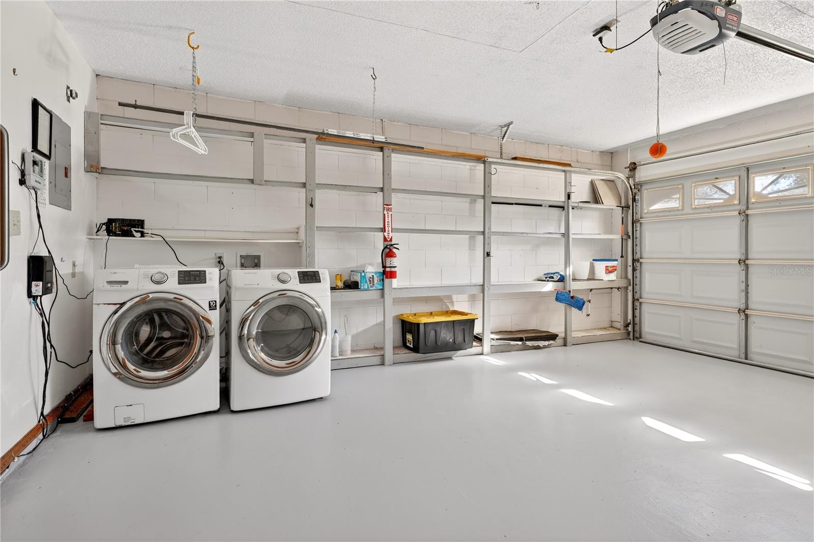 OAKS WEKIWA - Residential