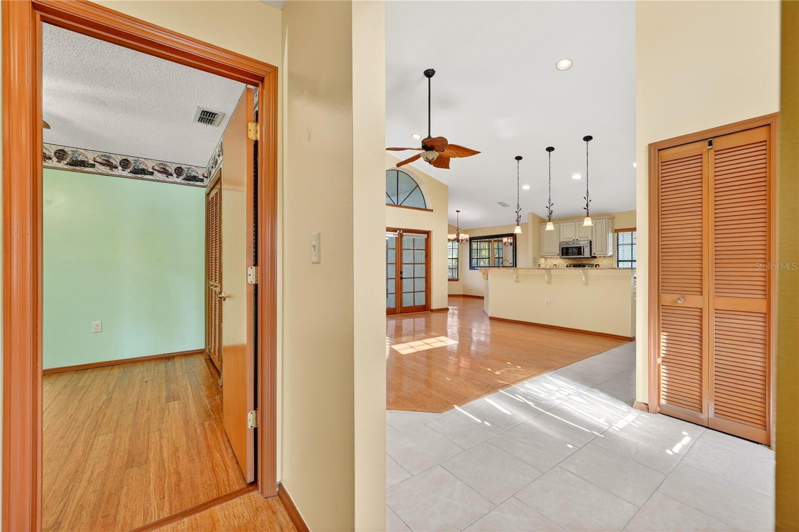 OAKS WEKIWA - Residential