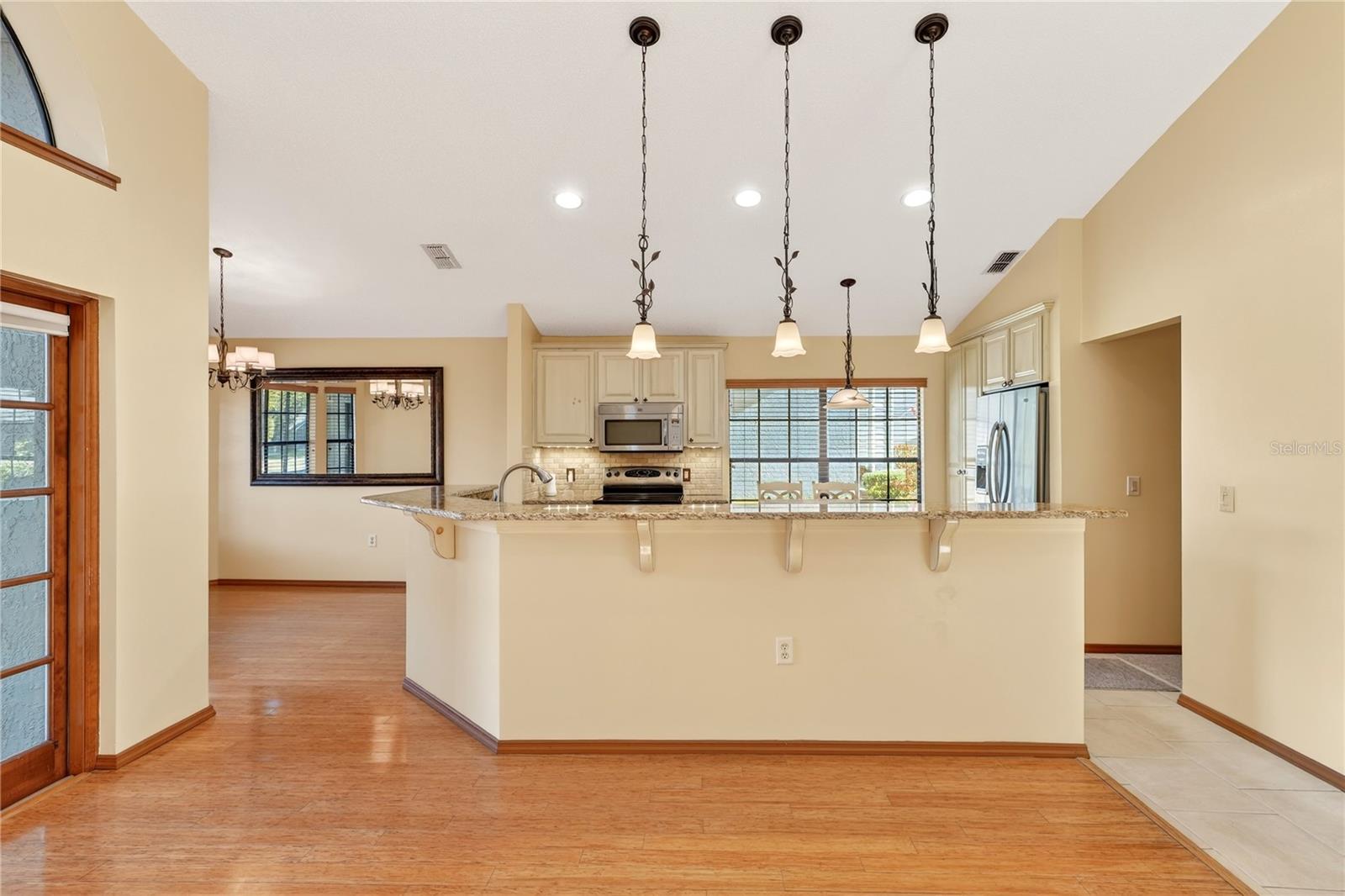 OAKS WEKIWA - Residential