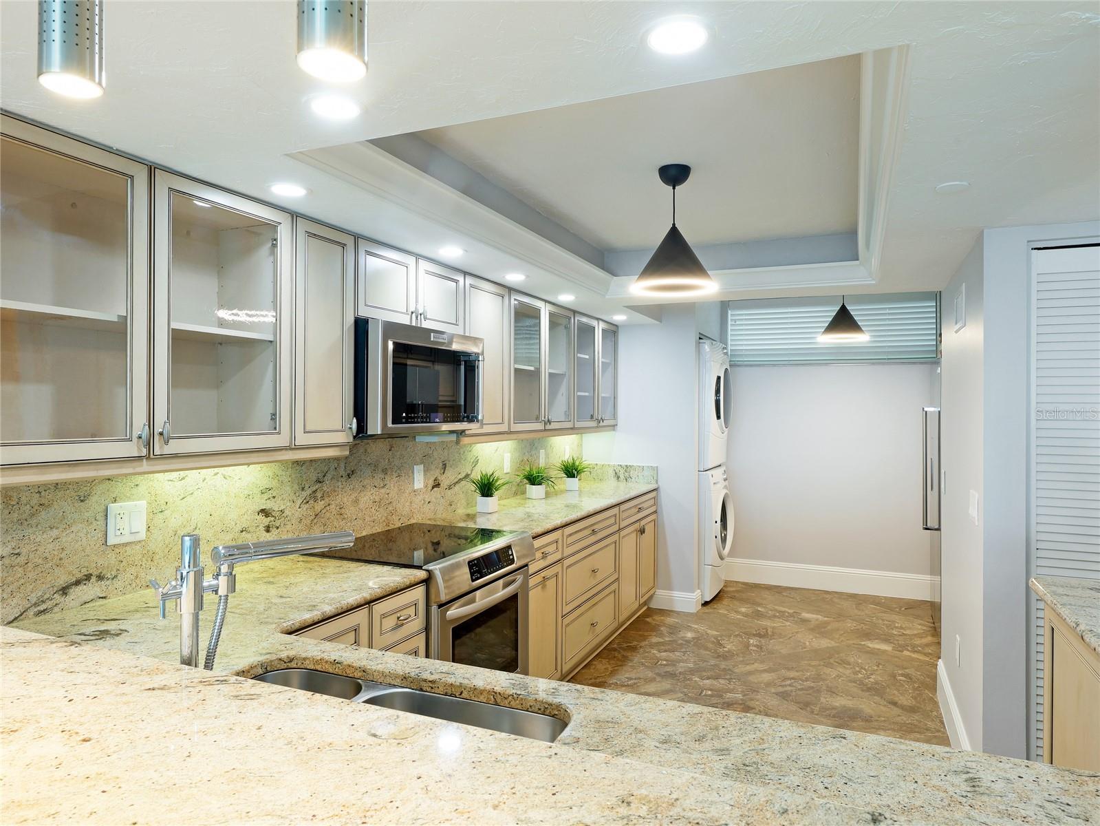 CONDO ON THE BAY TOWER II - Residential