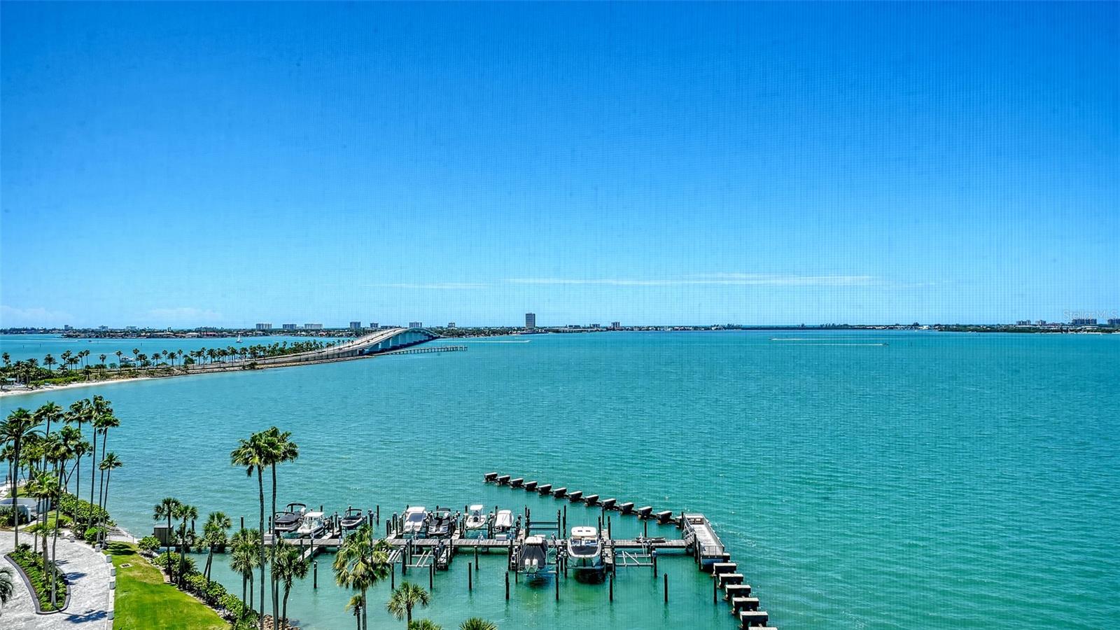CONDO ON THE BAY TOWER II - Residential