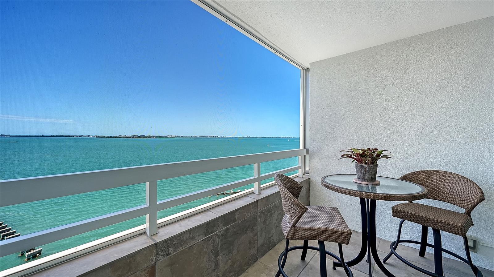 CONDO ON THE BAY TOWER II - Residential