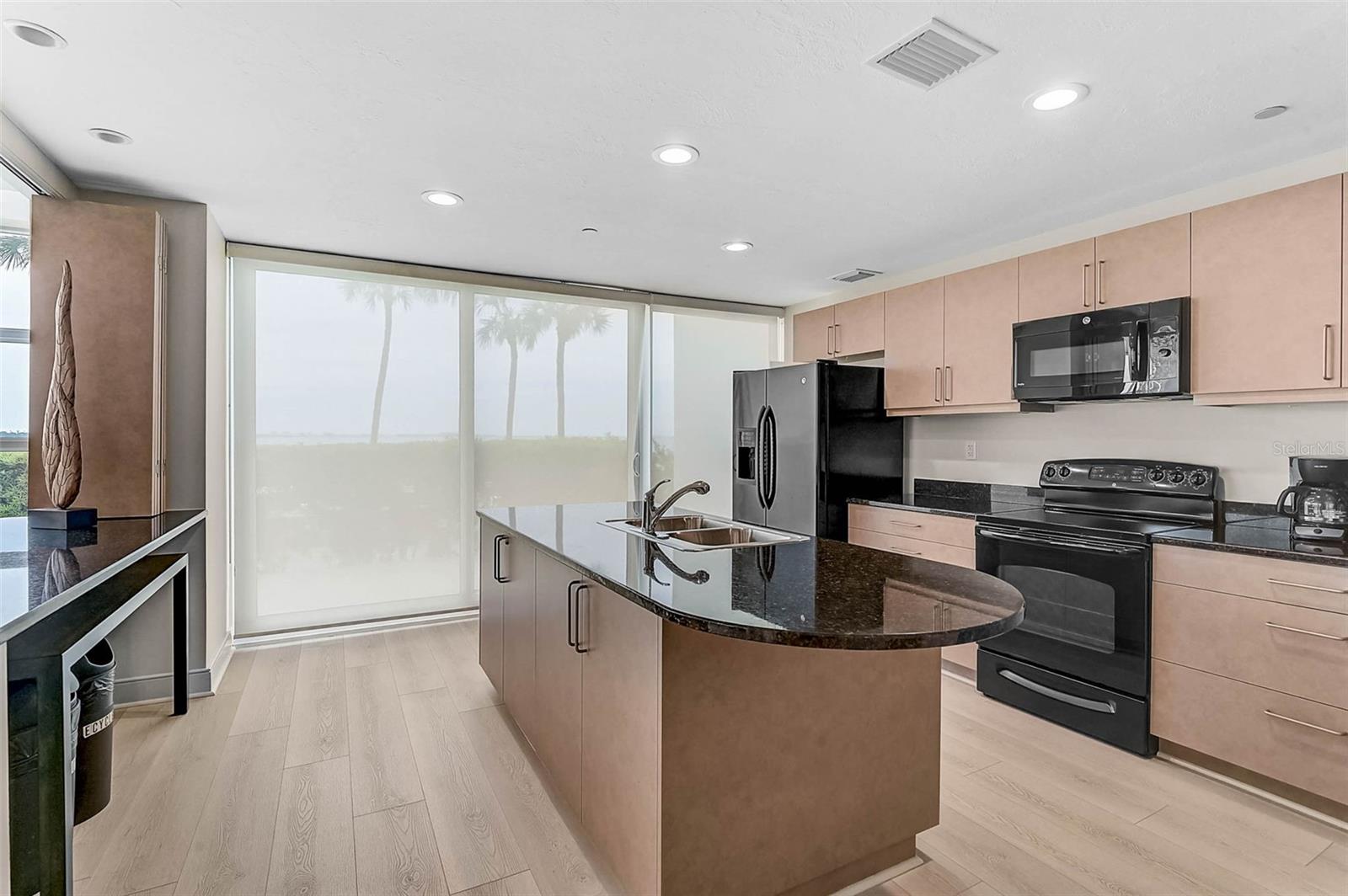 CONDO ON THE BAY TOWER II - Residential