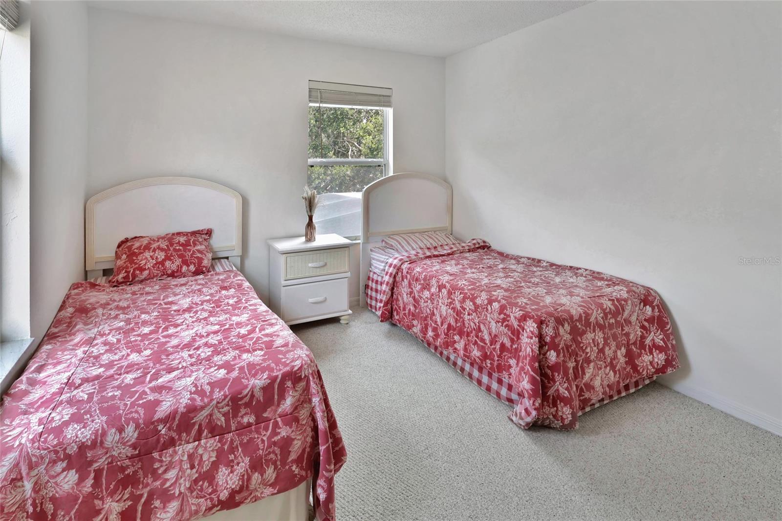 SUNRISE LAKES PH I SUB - Residential