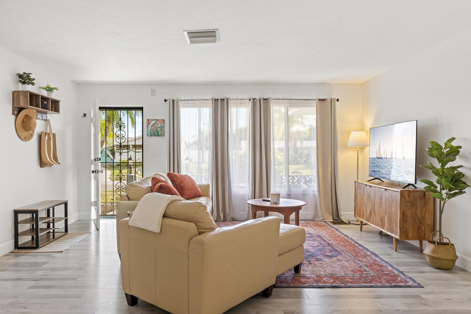 6442 COLONIAL DRIVE