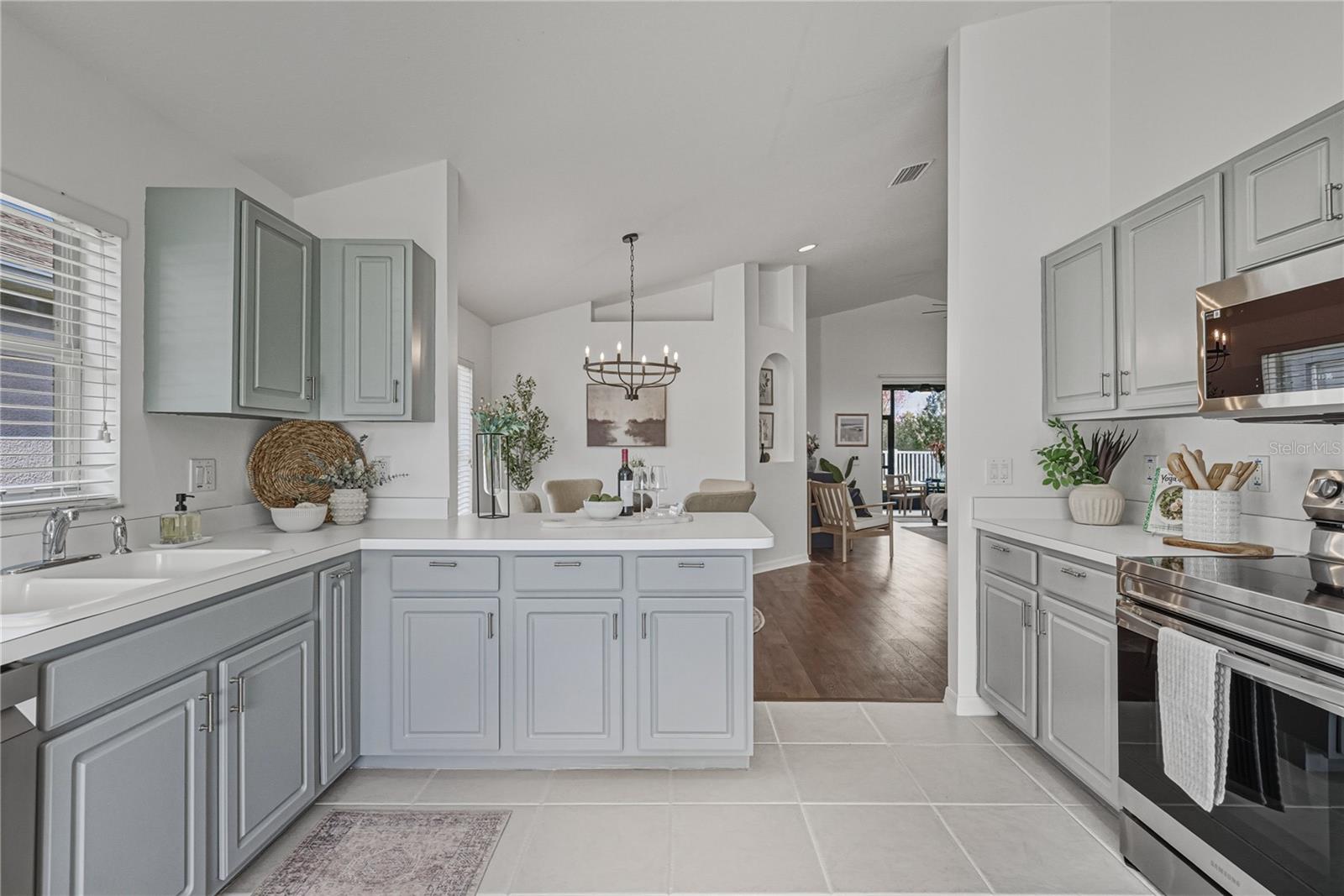 MEADOW POINTE 4 PRCL J - Residential