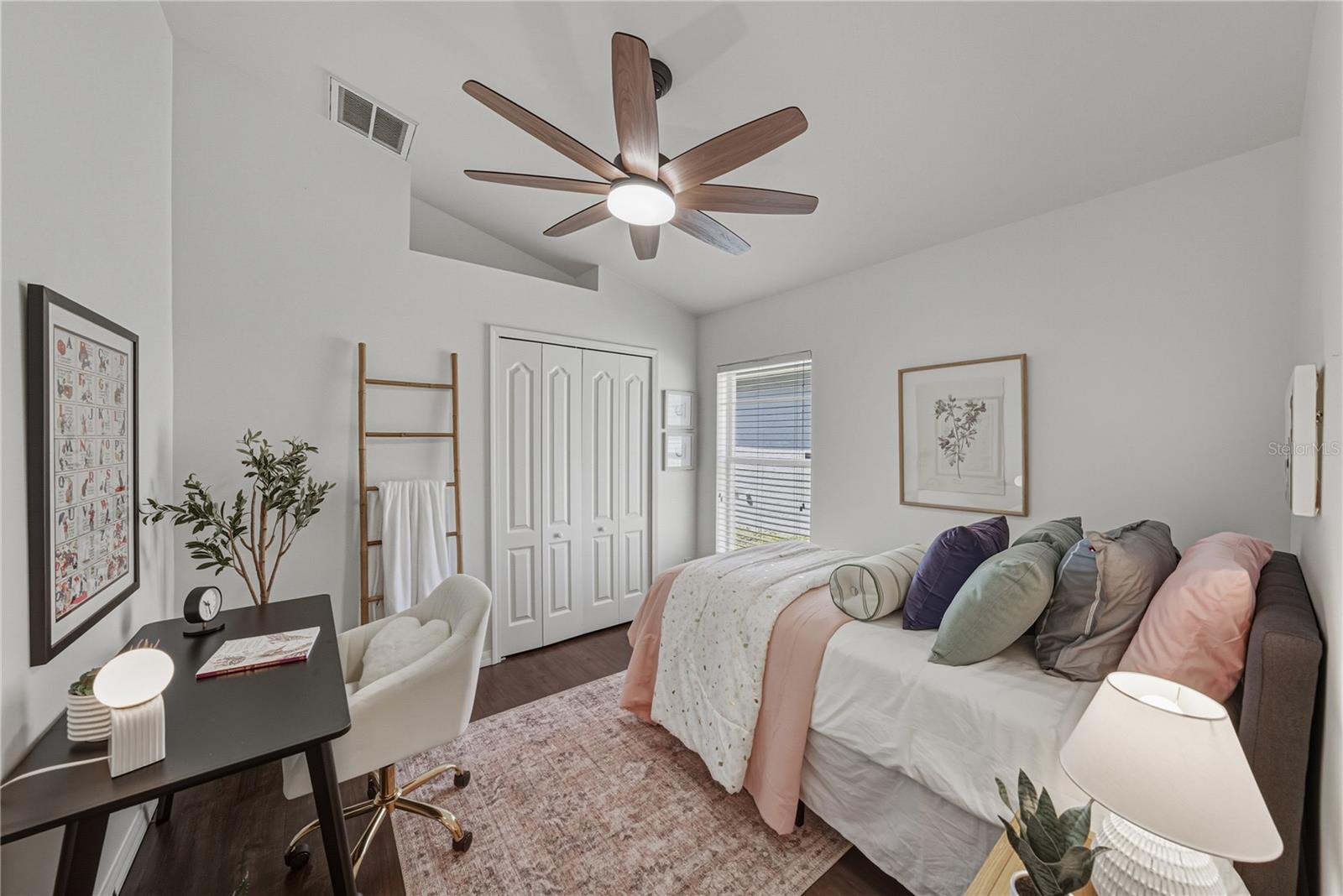 MEADOW POINTE 4 PRCL J - Residential