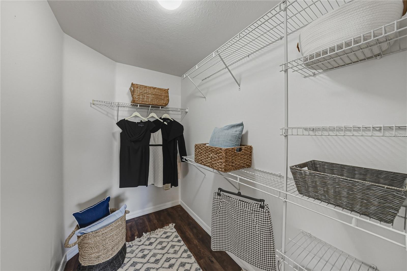 MEADOW POINTE 4 PRCL J - Residential