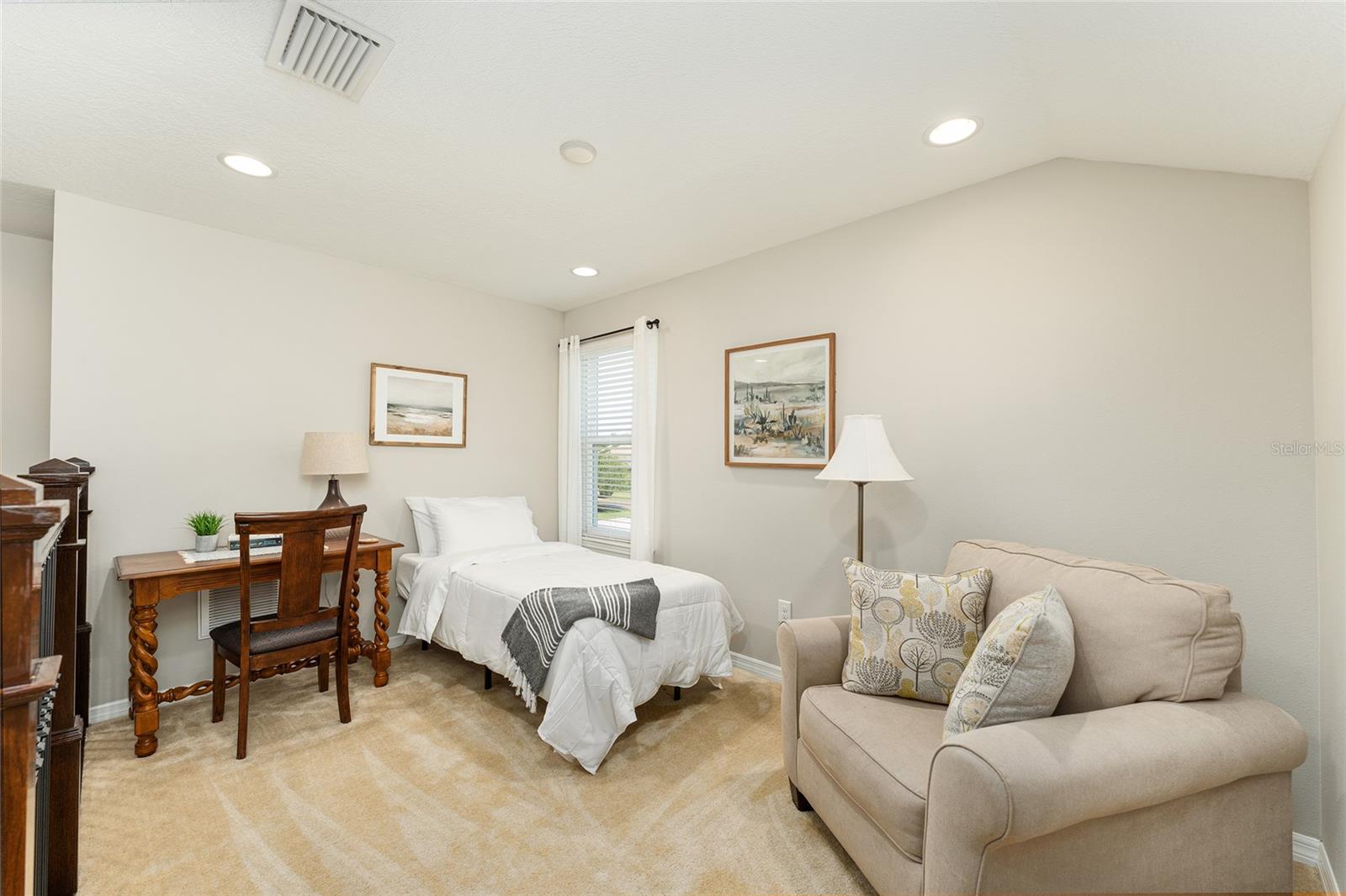 OCALA PRESERVE PH 1 - Residential Lease