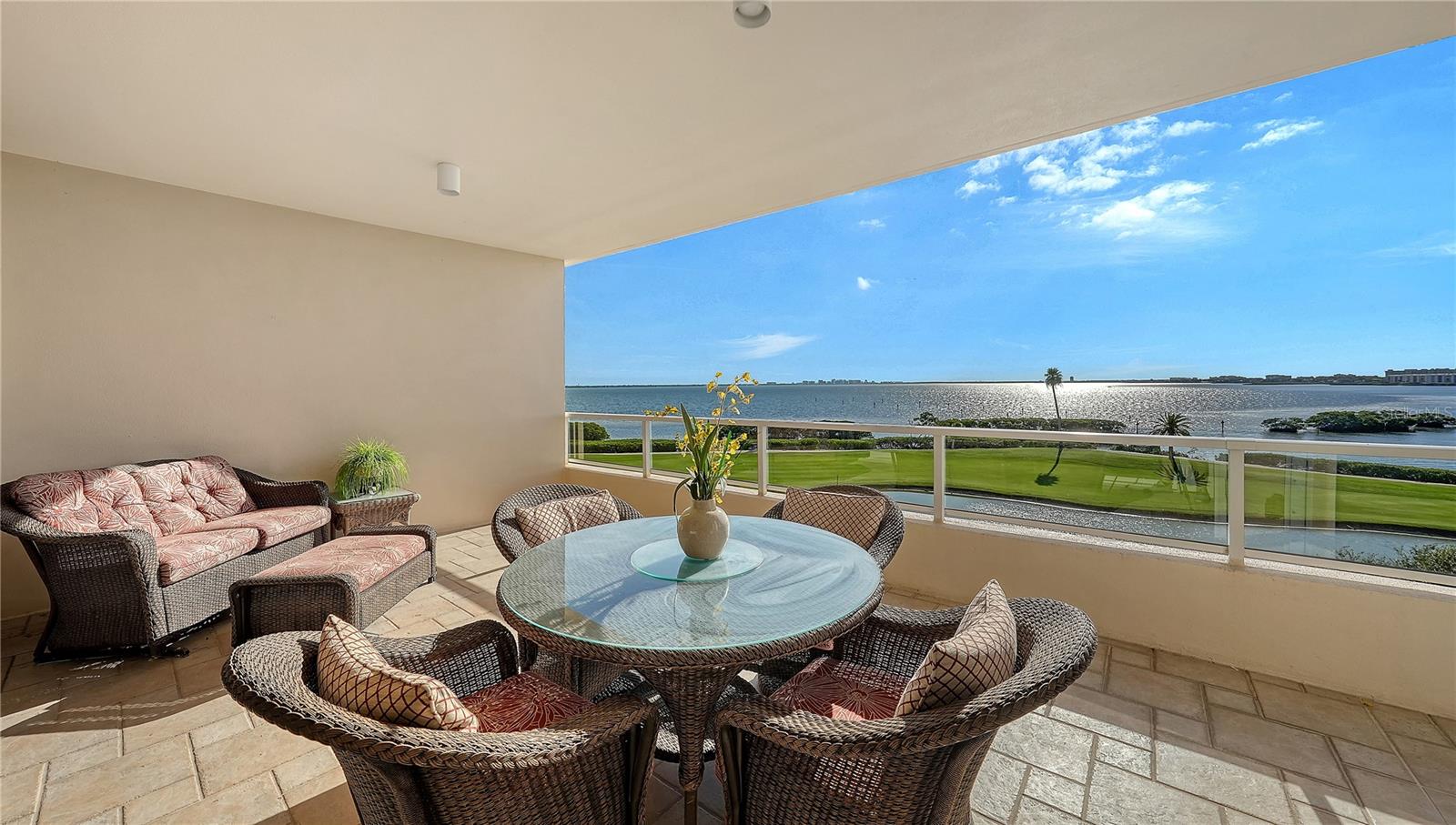 GRAND BAY 4 - Residential