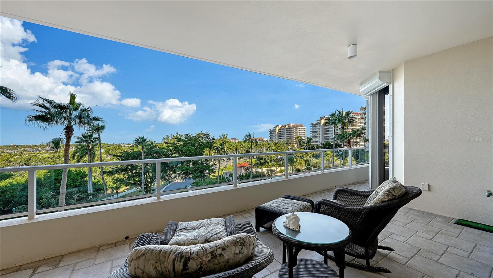 GRAND BAY 4 - Residential