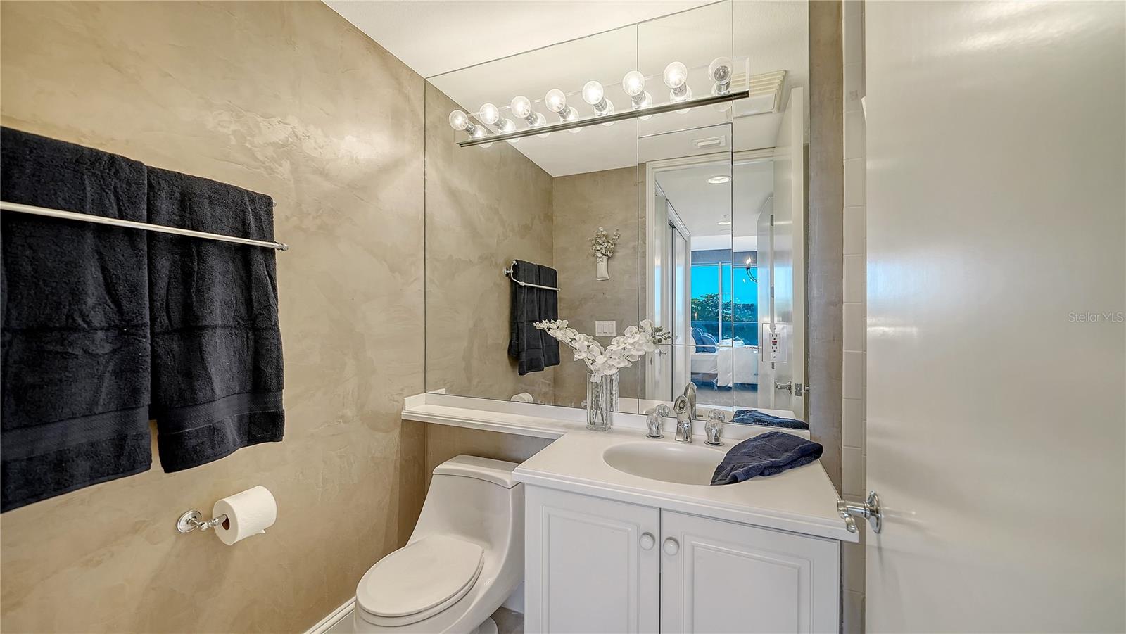 GRAND BAY 4 - Residential