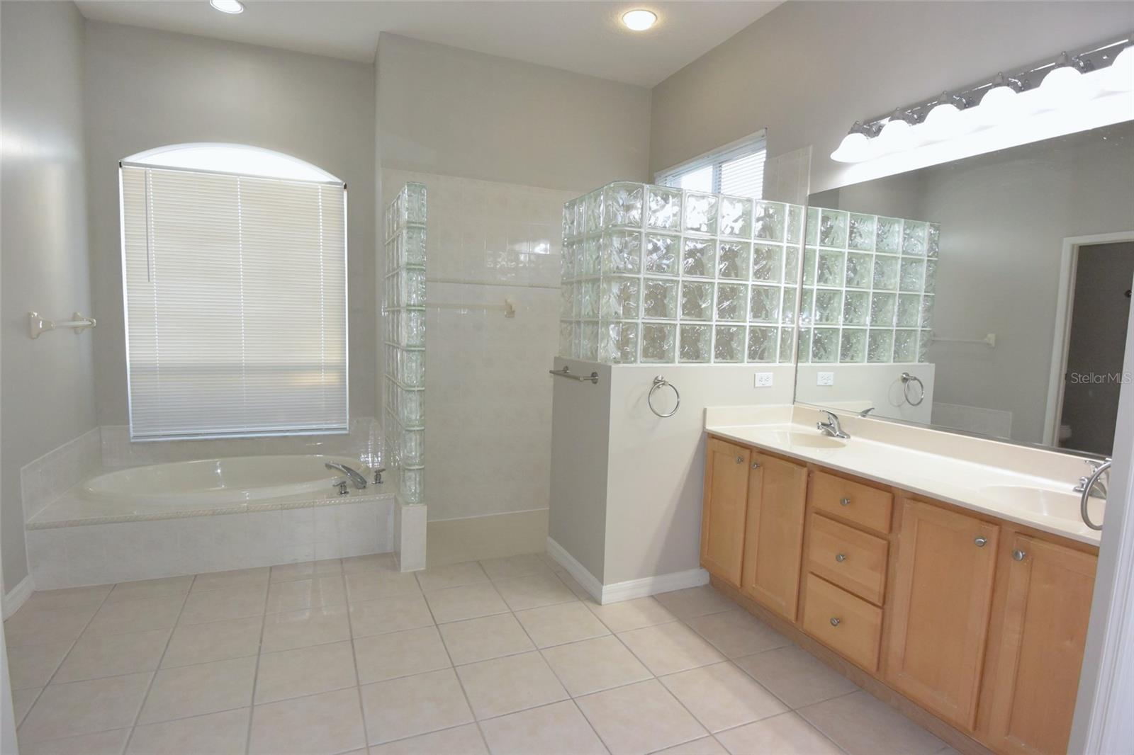 FOX WOOD PH 01 - Residential