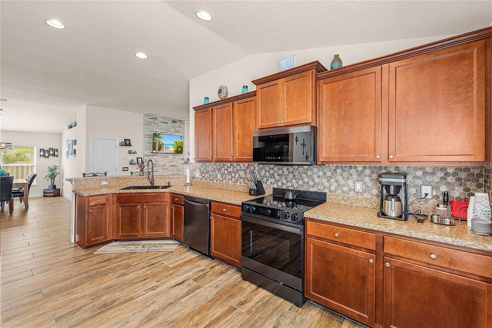 CREEKSIDE PH 2 - Residential