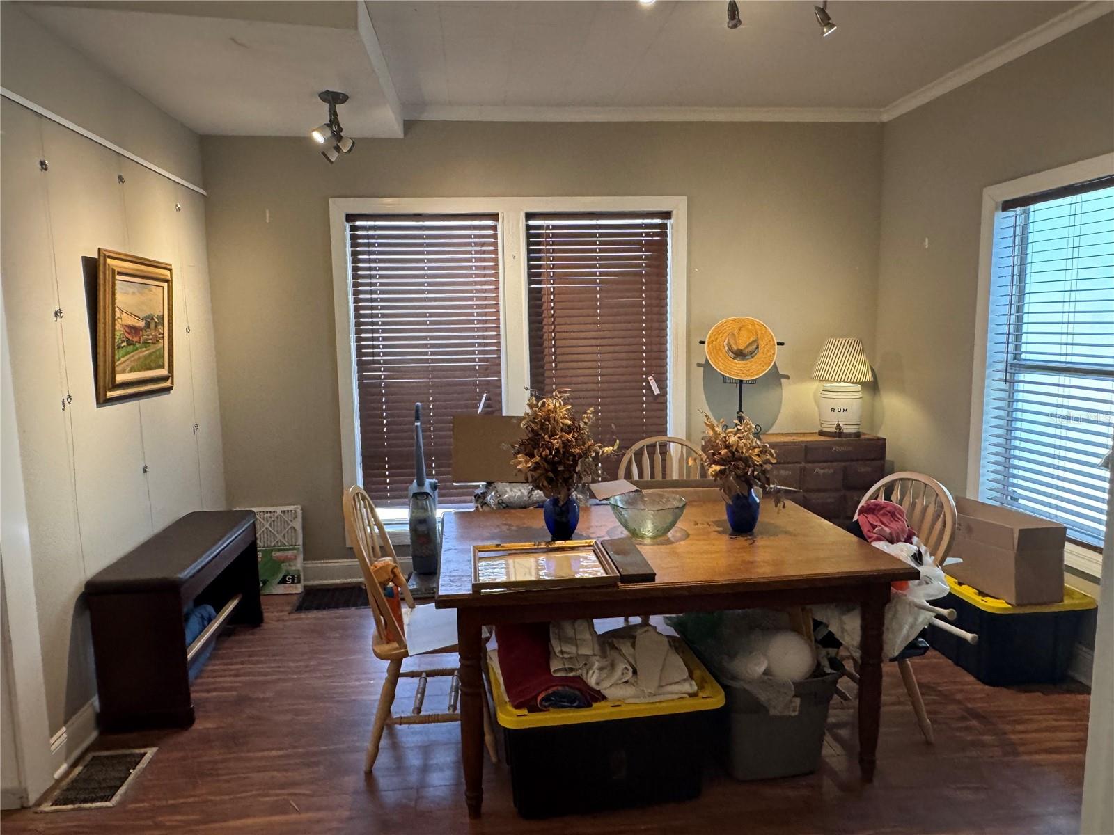 J H HUMPHRIES - Residential