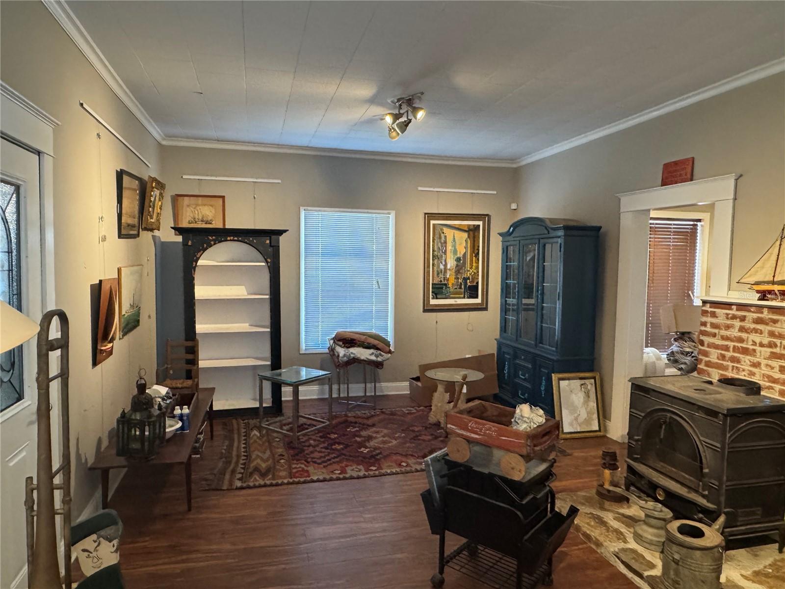 J H HUMPHRIES - Residential