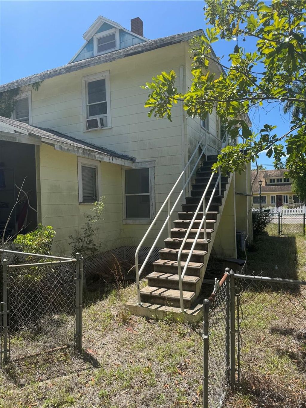 Photo of 1015 12th Street W, Bradenton, FL 34205 (MLS # A4688894)