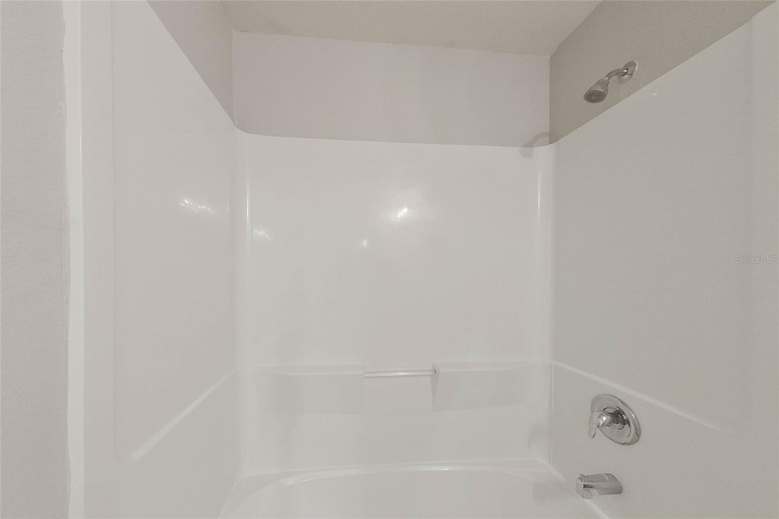 VISTANNA VILLAS - Residential Lease